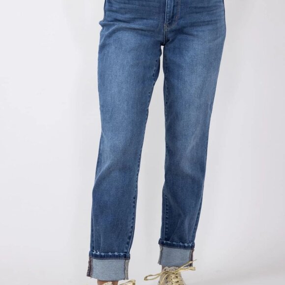 Judy Blue $72 Mid Rise Boyfriend Fit Jeans Sz 22W NWT! - Picture 1 of 6